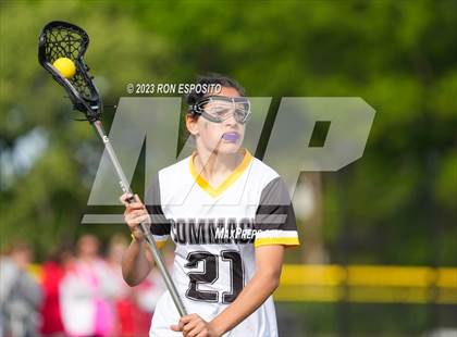 Thumbnail 1 in Smithtown East vs Commack photogallery.