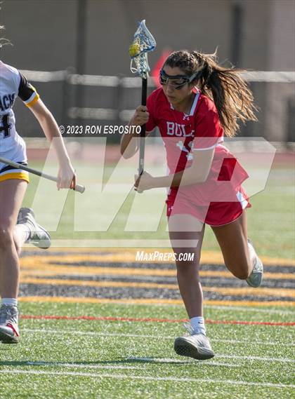 Thumbnail 1 in Smithtown East vs Commack photogallery.