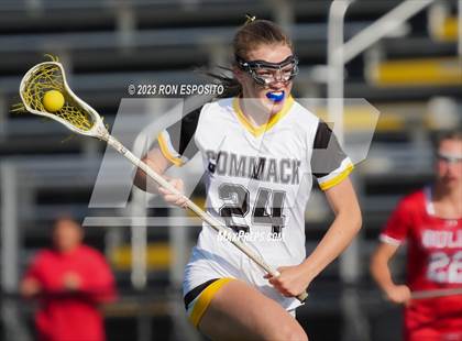 Thumbnail 2 in Smithtown East vs Commack photogallery.