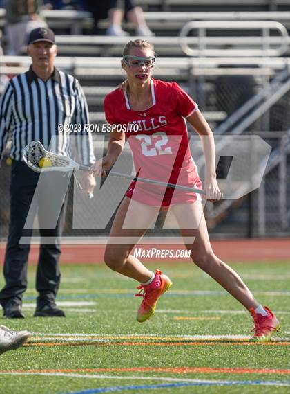 Thumbnail 3 in Smithtown East vs Commack photogallery.