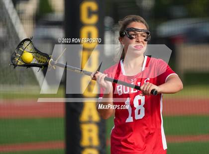 Thumbnail 1 in Smithtown East vs Commack photogallery.