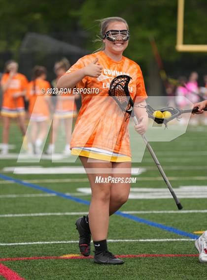 Thumbnail 3 in Smithtown East vs Commack photogallery.