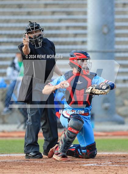 Thumbnail 3 in Valley Christian vs Maranatha photogallery.