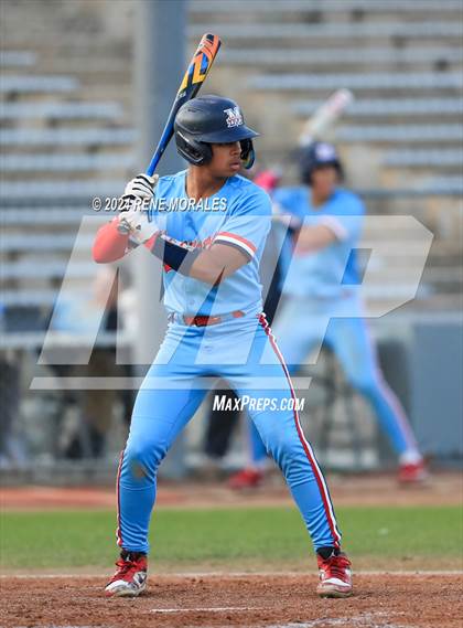 Thumbnail 3 in Valley Christian vs Maranatha photogallery.