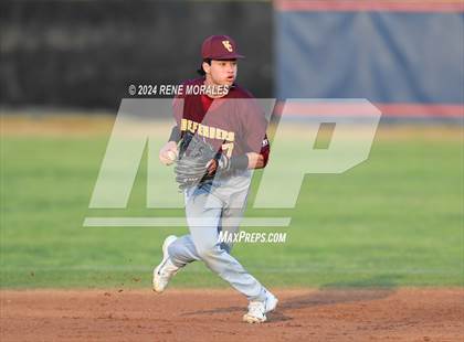 Thumbnail 3 in Valley Christian vs Maranatha photogallery.
