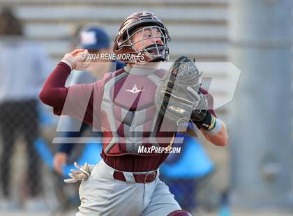 Thumbnail 3 in Valley Christian vs Maranatha photogallery.