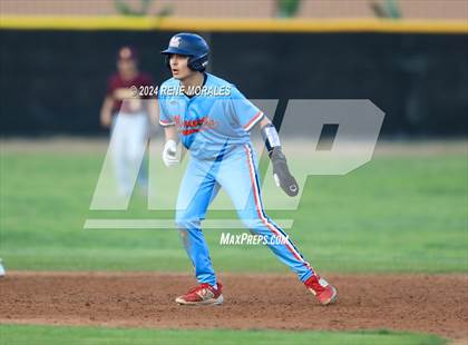 Thumbnail 3 in Valley Christian vs Maranatha photogallery.