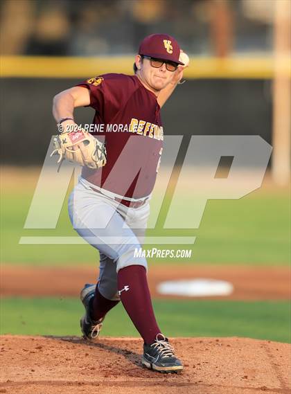 Thumbnail 2 in Valley Christian vs Maranatha photogallery.