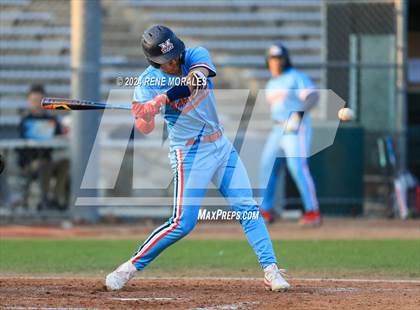 Thumbnail 2 in Valley Christian vs Maranatha photogallery.