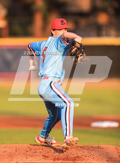 Thumbnail 2 in Valley Christian vs Maranatha photogallery.
