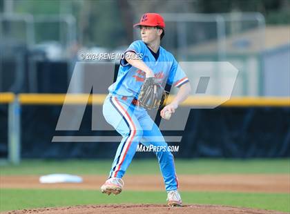 Thumbnail 3 in Valley Christian vs Maranatha photogallery.