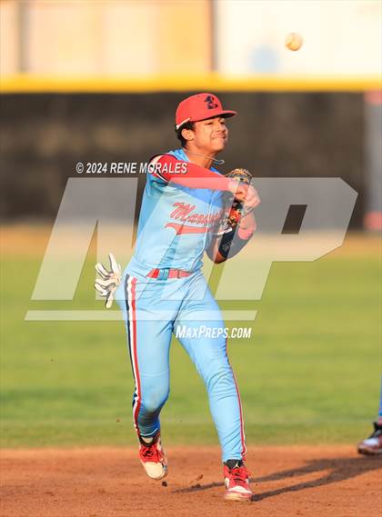 Thumbnail 3 in Valley Christian vs Maranatha photogallery.