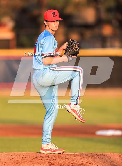 Thumbnail 2 in Valley Christian vs Maranatha photogallery.