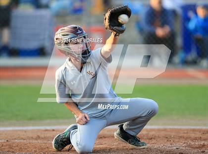 Thumbnail 2 in Valley Christian vs Maranatha photogallery.
