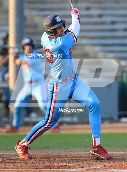 Thumbnail 2 in Valley Christian vs Maranatha photogallery.