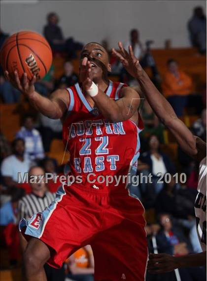 Thumbnail 3 in Fulton vs Austin-East (D3-AA Semifinals) photogallery.