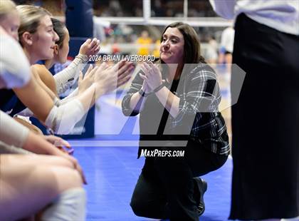 Thumbnail 1 in Village vs. Platte Valley (CHSAA 3A Round 3) photogallery.