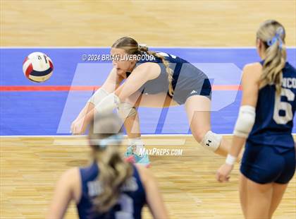 Thumbnail 2 in Village vs. Platte Valley (CHSAA 3A Round 3) photogallery.