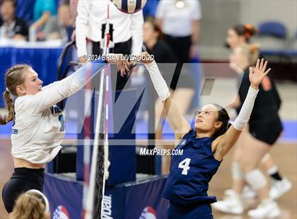 Thumbnail 2 in Village vs. Platte Valley (CHSAA 3A Round 3) photogallery.