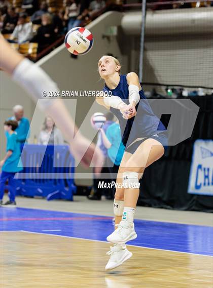 Thumbnail 1 in Village vs. Platte Valley (CHSAA 3A Round 3) photogallery.