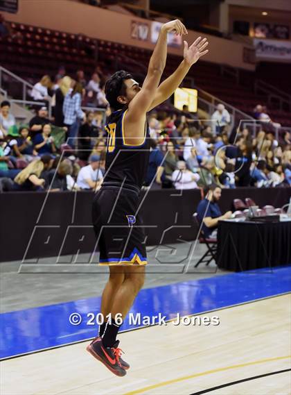 Thumbnail 3 in Phoenix Country Day vs. Yuma Catholic (AIA D4 Final) photogallery.