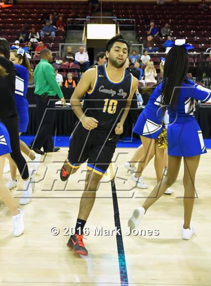 Thumbnail 2 in Phoenix Country Day vs. Yuma Catholic (AIA D4 Final) photogallery.