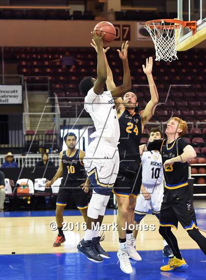Thumbnail 2 in Phoenix Country Day vs. Yuma Catholic (AIA D4 Final) photogallery.