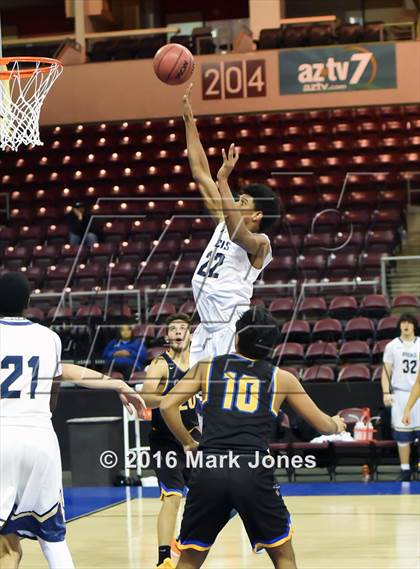 Thumbnail 2 in Phoenix Country Day vs. Yuma Catholic (AIA D4 Final) photogallery.