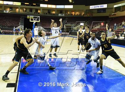 Thumbnail 2 in Phoenix Country Day vs. Yuma Catholic (AIA D4 Final) photogallery.