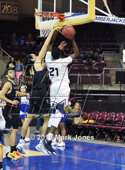 Thumbnail 3 in Phoenix Country Day vs. Yuma Catholic (AIA D4 Final) photogallery.