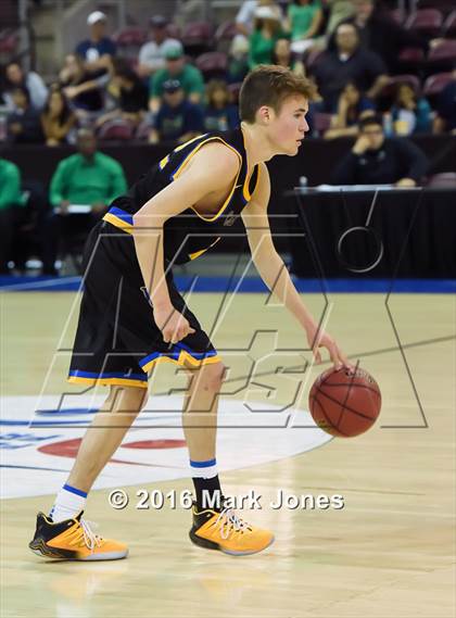 Thumbnail 1 in Phoenix Country Day vs. Yuma Catholic (AIA D4 Final) photogallery.