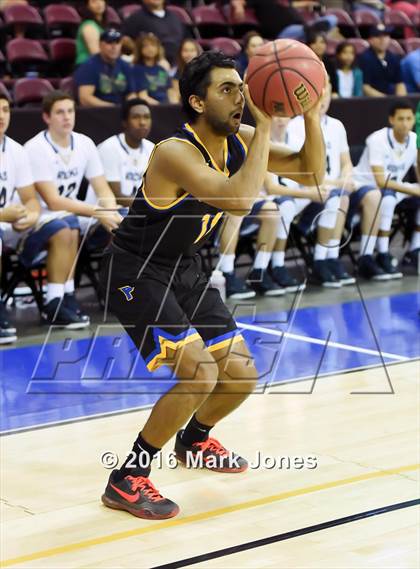 Thumbnail 2 in Phoenix Country Day vs. Yuma Catholic (AIA D4 Final) photogallery.