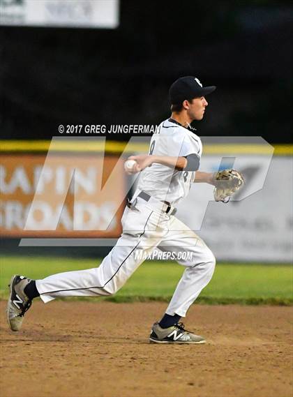Thumbnail 3 in Redwood vs. Marin Catholic (CIF MCAL Playoff) photogallery.