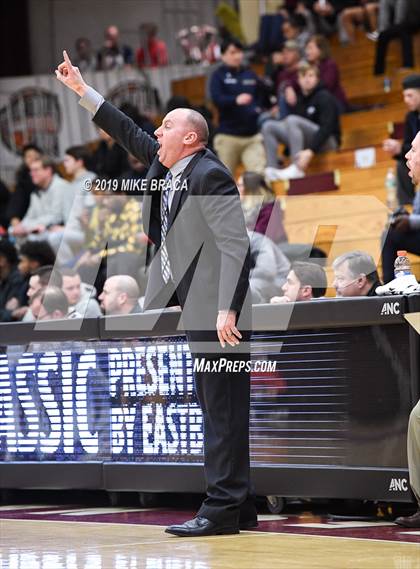 Thumbnail 2 in MacDuffie vs. Putnam Science Academy (Spalding Hoophall Classic) photogallery.