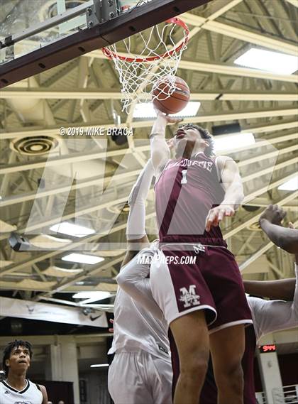 Thumbnail 1 in MacDuffie vs. Putnam Science Academy (Spalding Hoophall Classic) photogallery.