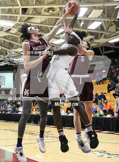 Thumbnail 1 in MacDuffie vs. Putnam Science Academy (Spalding Hoophall Classic) photogallery.