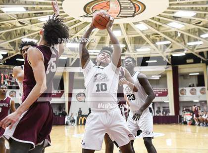 Thumbnail 1 in MacDuffie vs. Putnam Science Academy (Spalding Hoophall Classic) photogallery.
