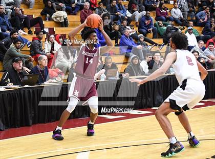 Thumbnail 3 in MacDuffie vs. Putnam Science Academy (Spalding Hoophall Classic) photogallery.