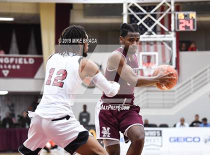 Thumbnail 2 in MacDuffie vs. Putnam Science Academy (Spalding Hoophall Classic) photogallery.