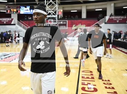 Thumbnail 2 in MacDuffie vs. Putnam Science Academy (Spalding Hoophall Classic) photogallery.