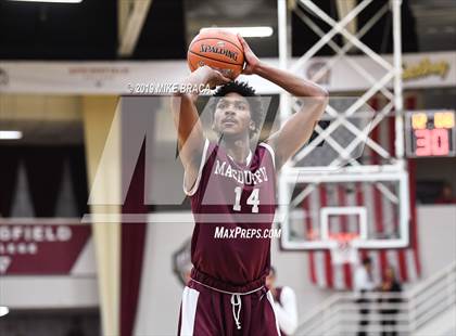 Thumbnail 2 in MacDuffie vs. Putnam Science Academy (Spalding Hoophall Classic) photogallery.