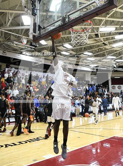 Thumbnail 1 in MacDuffie vs. Putnam Science Academy (Spalding Hoophall Classic) photogallery.