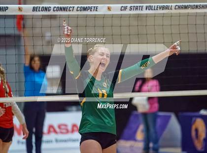 Thumbnail 2 in Hilmar vs Elsinore (CIF State Division 5 Final) photogallery.