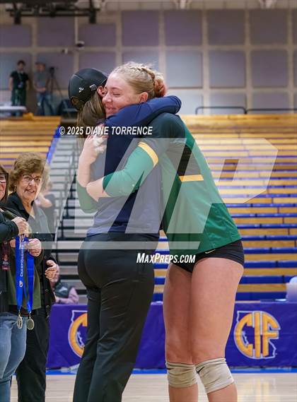 Thumbnail 3 in Hilmar vs Elsinore (CIF State Division 5 Final) photogallery.