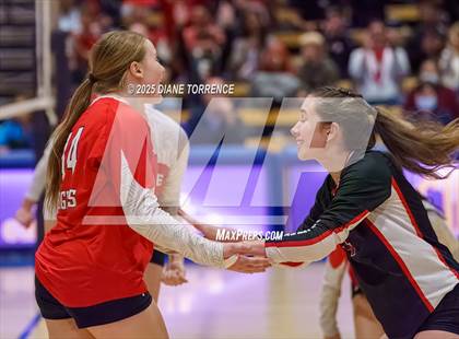 Thumbnail 1 in Hilmar vs Elsinore (CIF State Division 5 Final) photogallery.