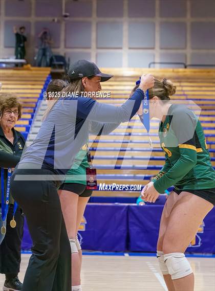 Thumbnail 3 in Hilmar vs Elsinore (CIF State Division 5 Final) photogallery.