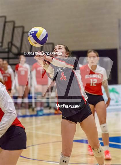 Thumbnail 3 in Hilmar vs Elsinore (CIF State Division 5 Final) photogallery.