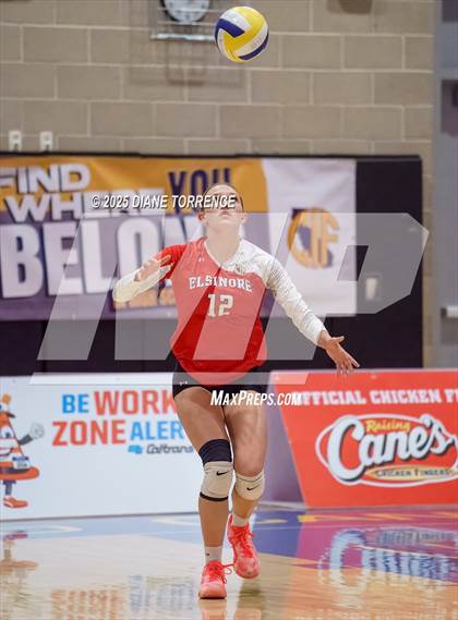 Thumbnail 3 in Hilmar vs Elsinore (CIF State Division 5 Final) photogallery.