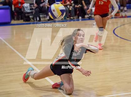 Thumbnail 3 in Hilmar vs Elsinore (CIF State Division 5 Final) photogallery.