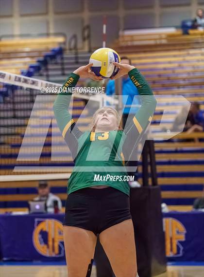 Thumbnail 3 in Hilmar vs Elsinore (CIF State Division 5 Final) photogallery.